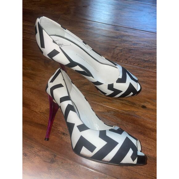 GIUSEPPE ZANOTTI Fulminato Printed Peep Toe Pumps 37 7 White Black - Picture 2 of 7